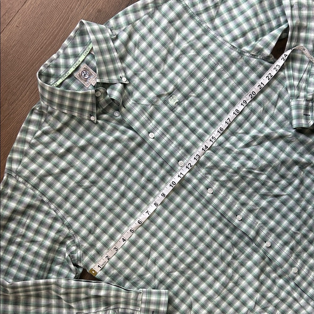 Cinch Light Green and White Plaid Button-Down Shirt !! Medium - Picture 3 of 6